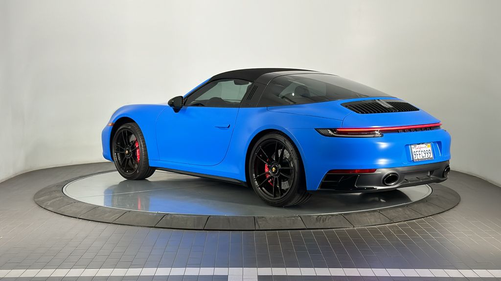 2023 Porsche 911 Targa 4S 3