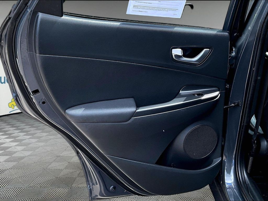 2023 Hyundai Kona — photo 21