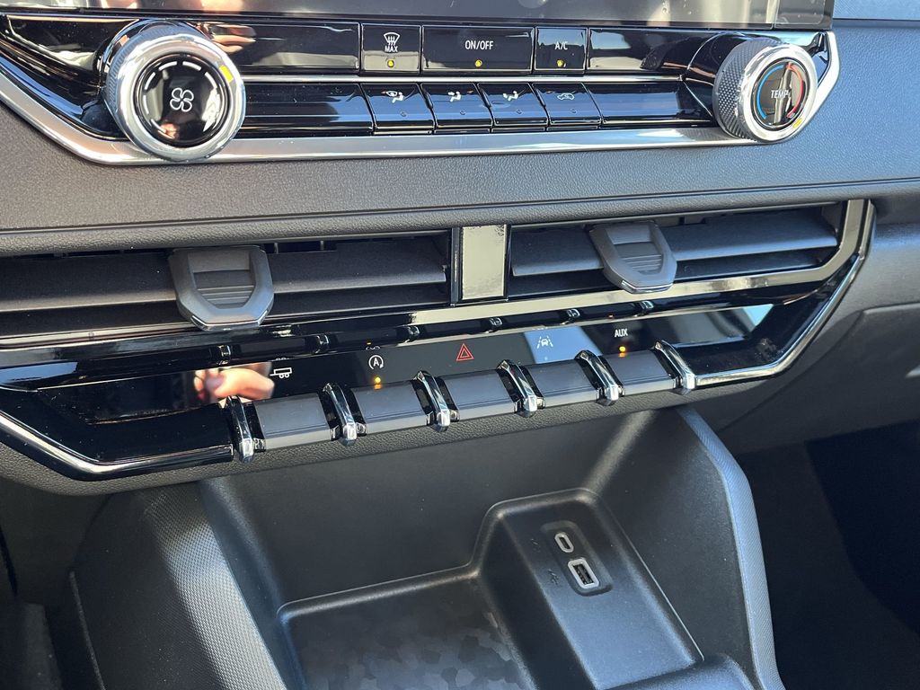 2024 Chevrolet Colorado Work Truck photo