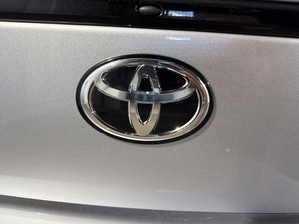 Thumbnail: 2023 Toyota GR86 - 22