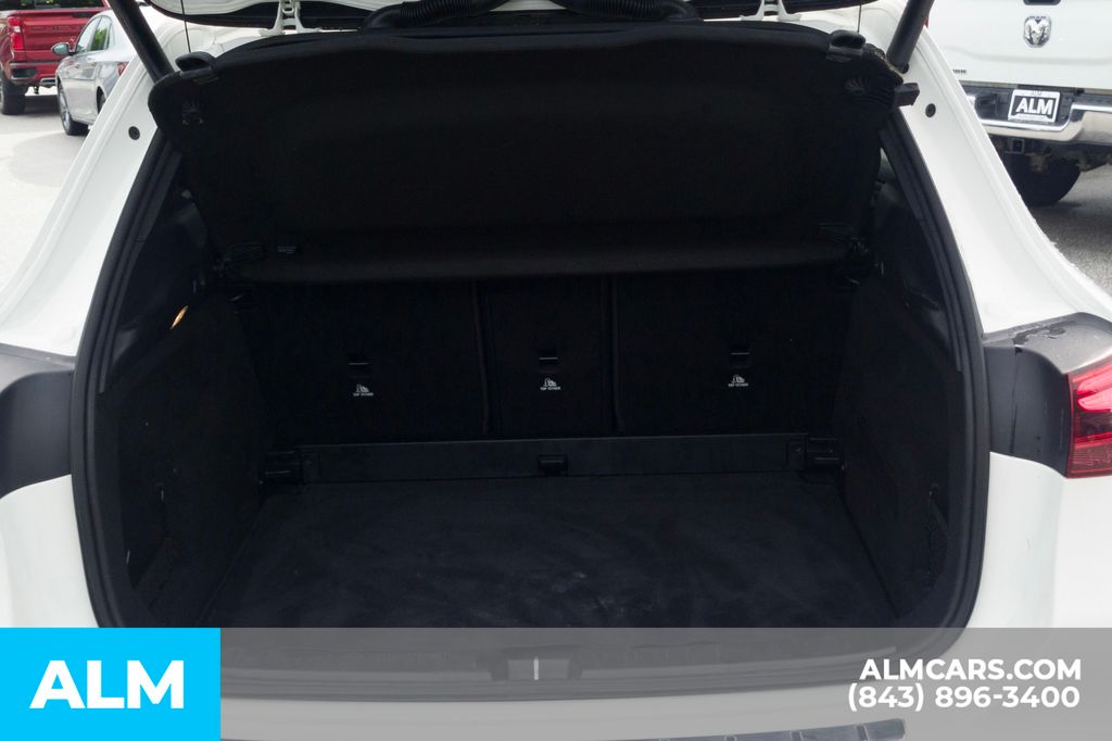 Used 2025 White Mercedes-Benz GLA 250 image 8