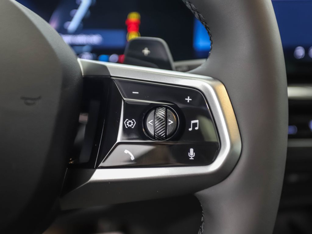 Thumbnail: 2026 BMW 5 Series - 13