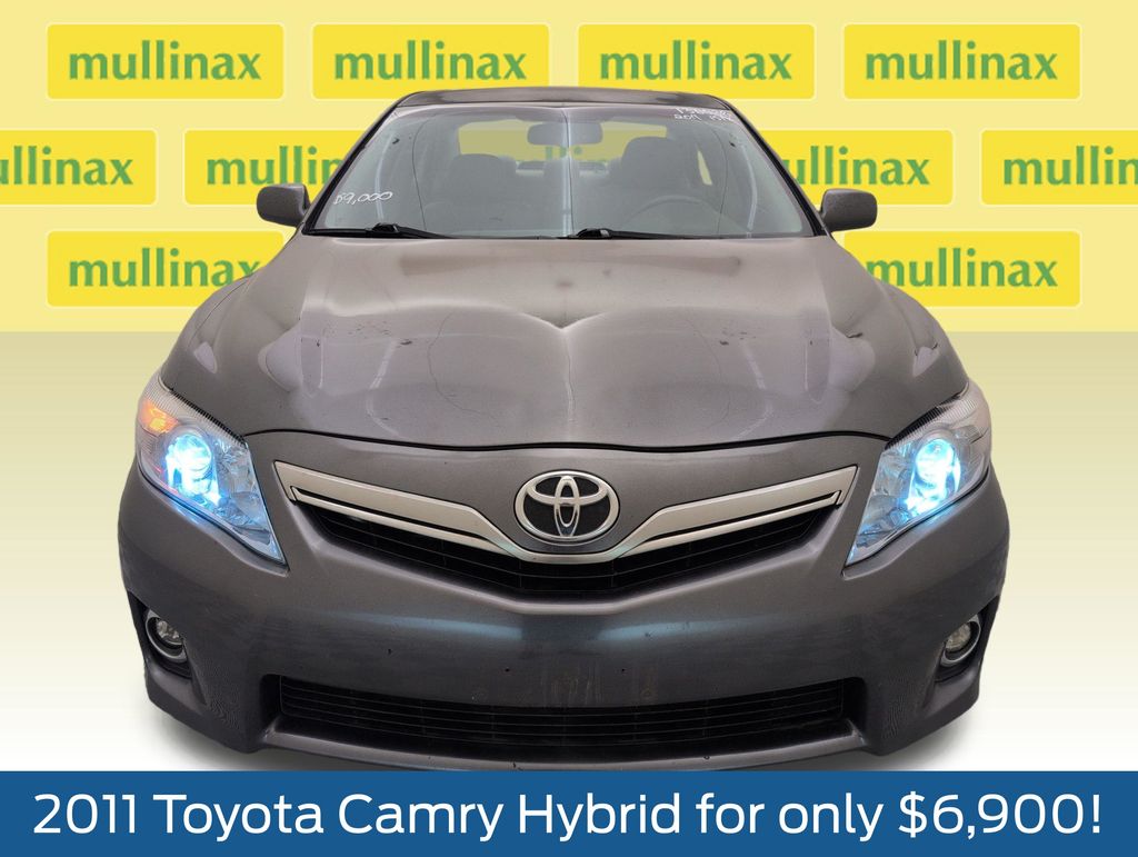 Used 2011 Gray Toyota Base image 14