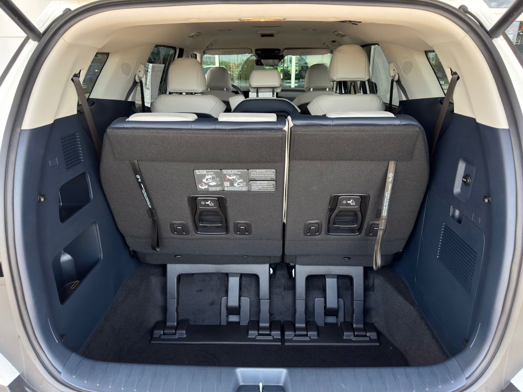 2026 Kia Carnival EX White at Community Kia