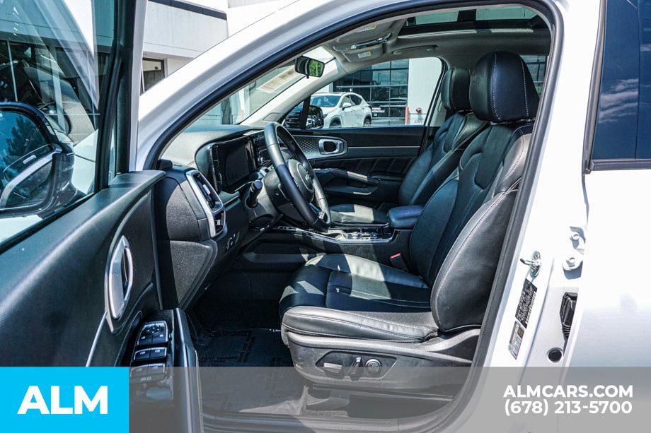 Used 2022 White Kia SX image 19