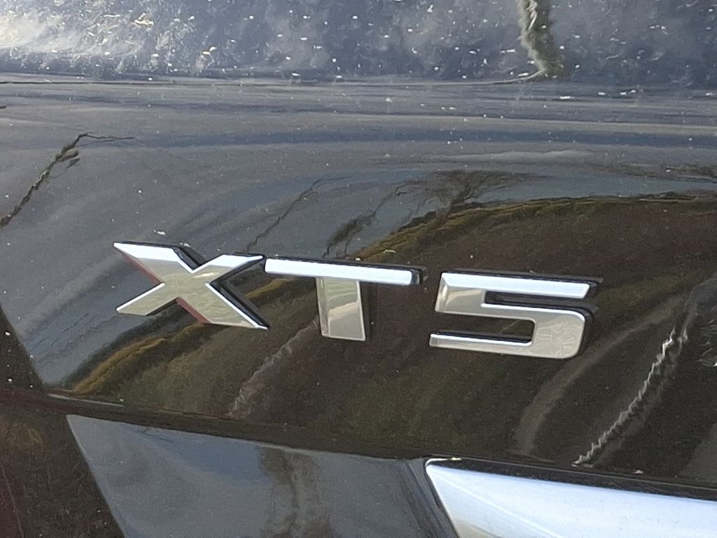 2025 Cadillac XT5 Premium Luxury 11
