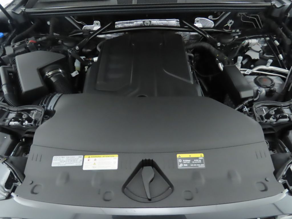 Thumbnail: 2025 Audi Q5 - 31