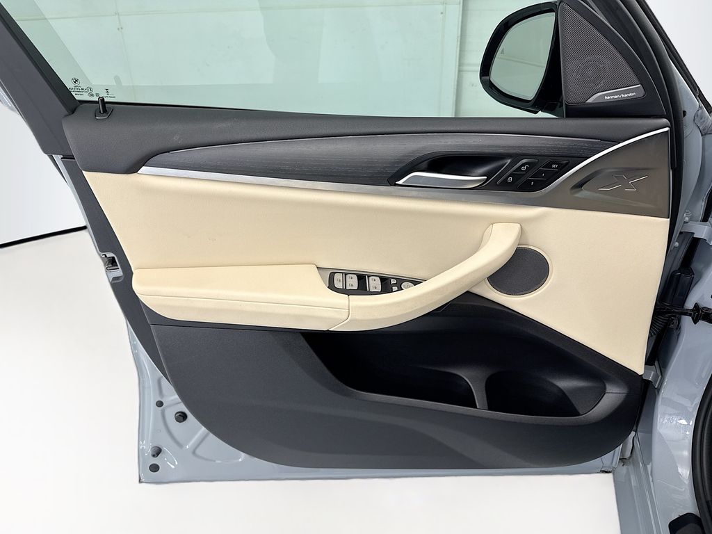 Thumbnail: 2023 BMW X3 - 23