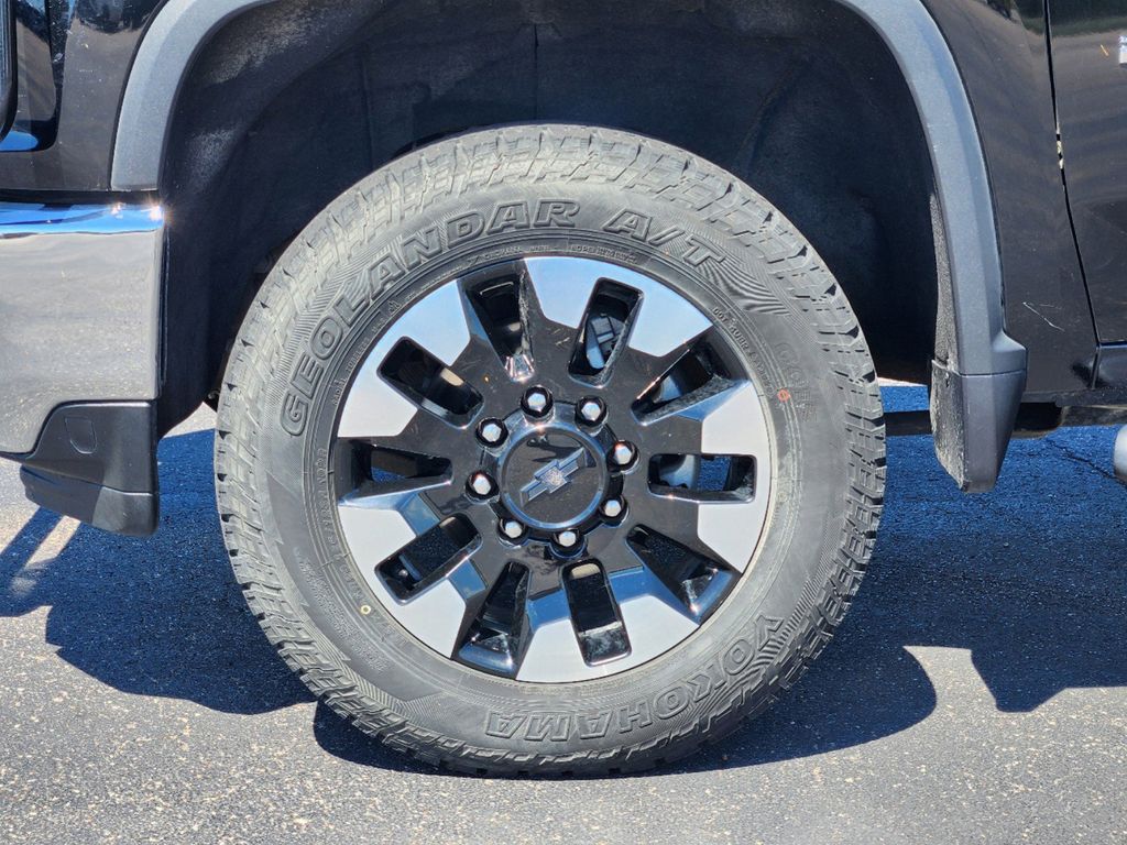 2020 Chevrolet Silverado 2500HD LT 9