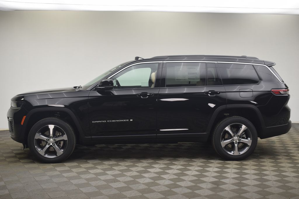 new 2026 Jeep Grand Cherokee L car, priced at $53,827