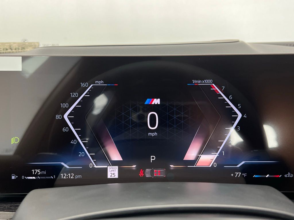 Thumbnail: 2026 BMW X7 - 17