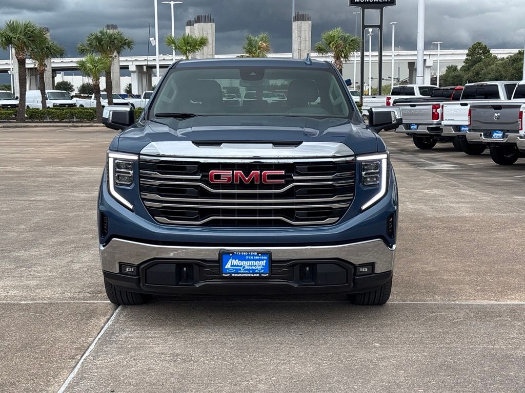2024 GMC Sierra 1500 SLT - 1