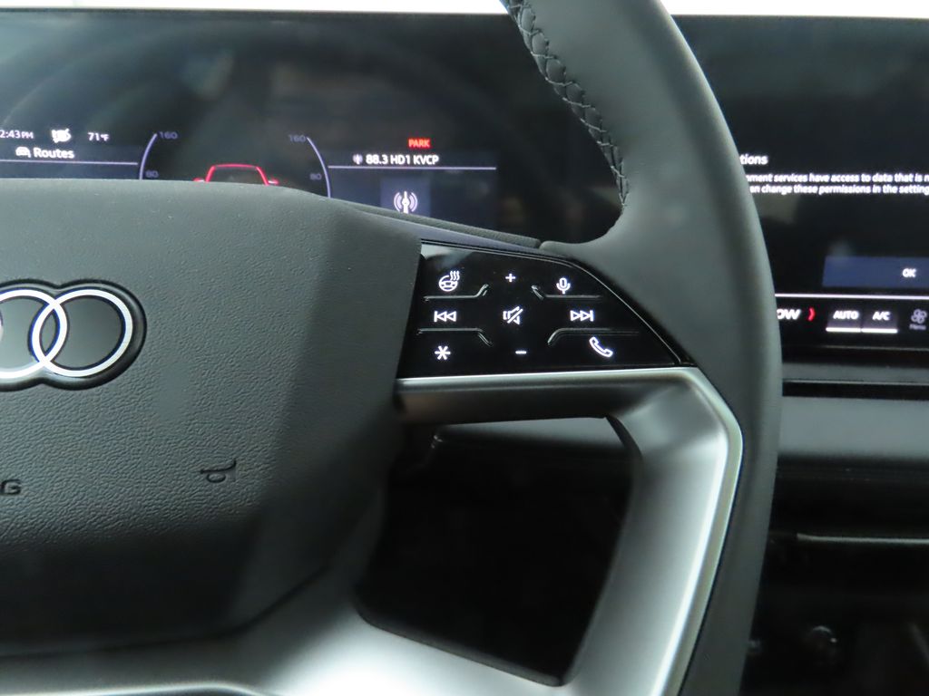 Thumbnail: 2025 Audi Q6 e-tron - 13