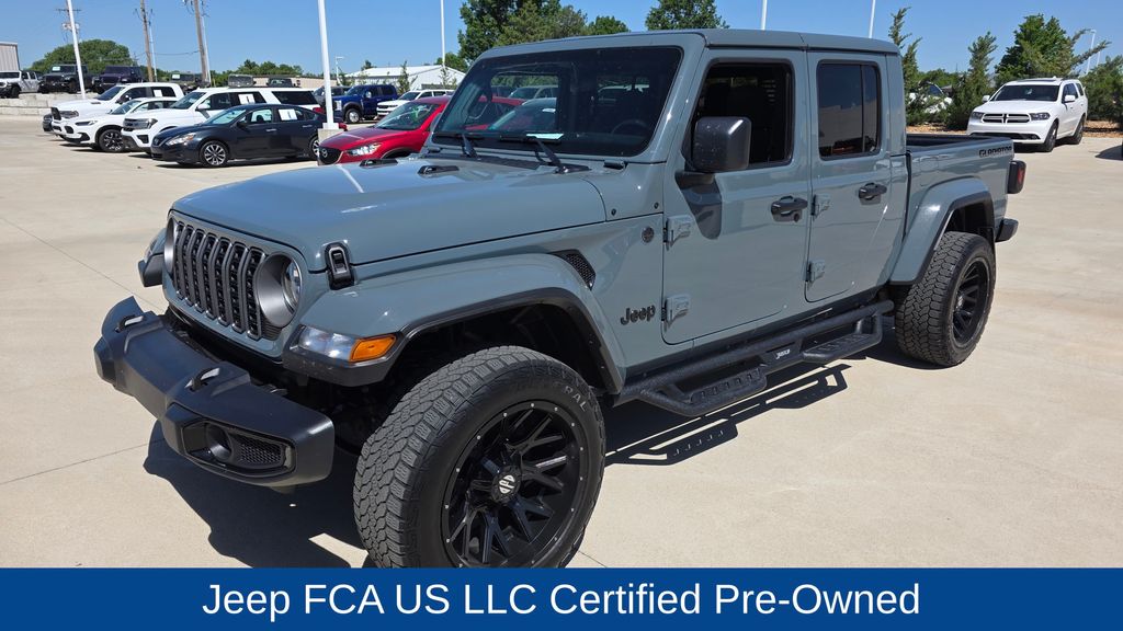 2025 Jeep Gladiator Nighthawk