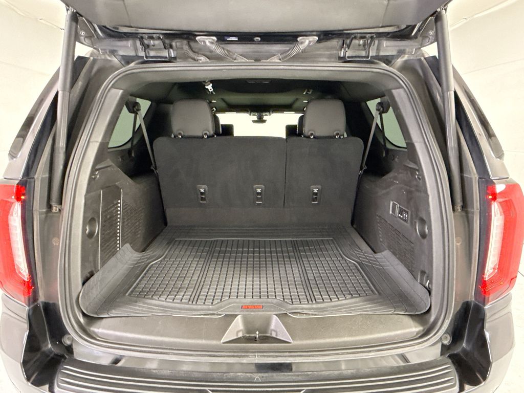 Thumbnail: 2021 GMC Yukon XL - 27
