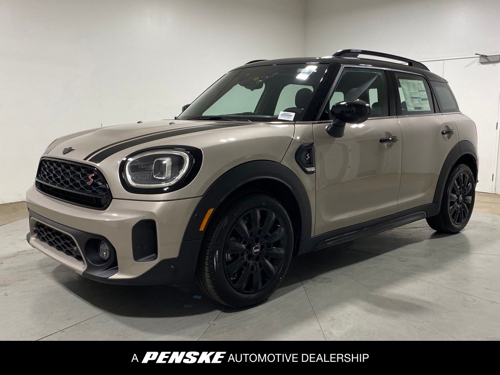 2024 MINI Cooper Countryman Iconic -
                Ontario, CA