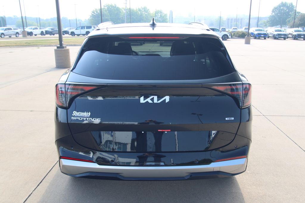 New 2027 Kia Sportage Hybrid SUV