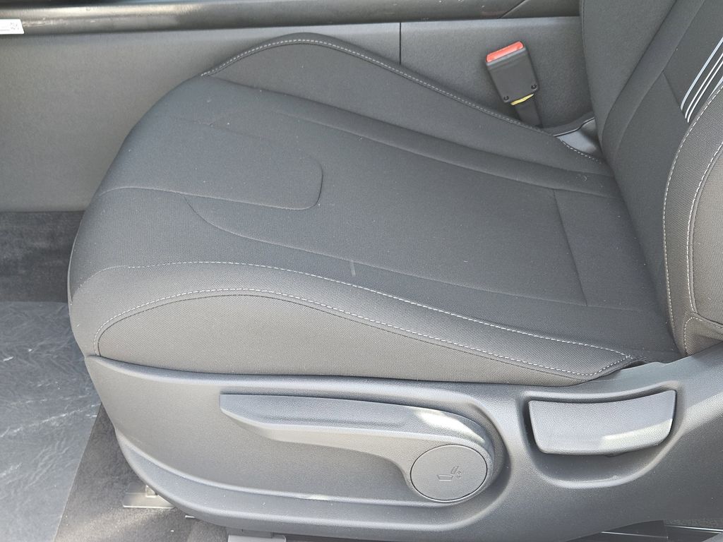 2026 Hyundai Elantra Hybrid