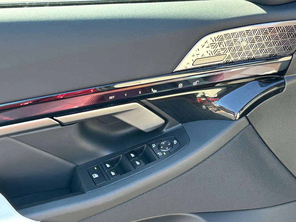 2025 BMW i5 eDrive40 12