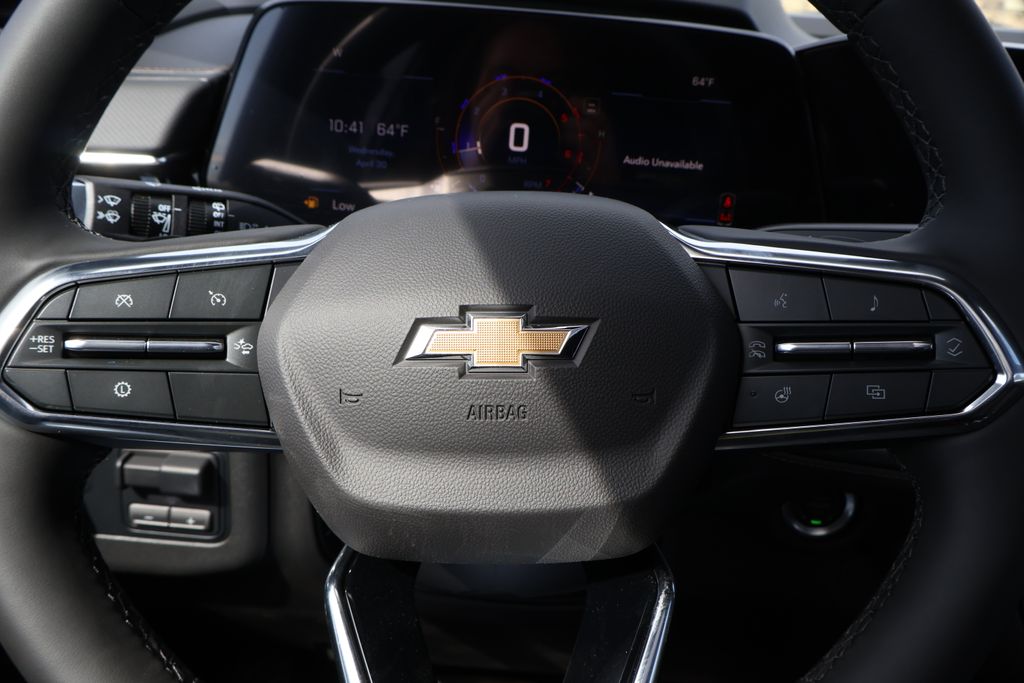 2025 Chevrolet Suburban High Country 24