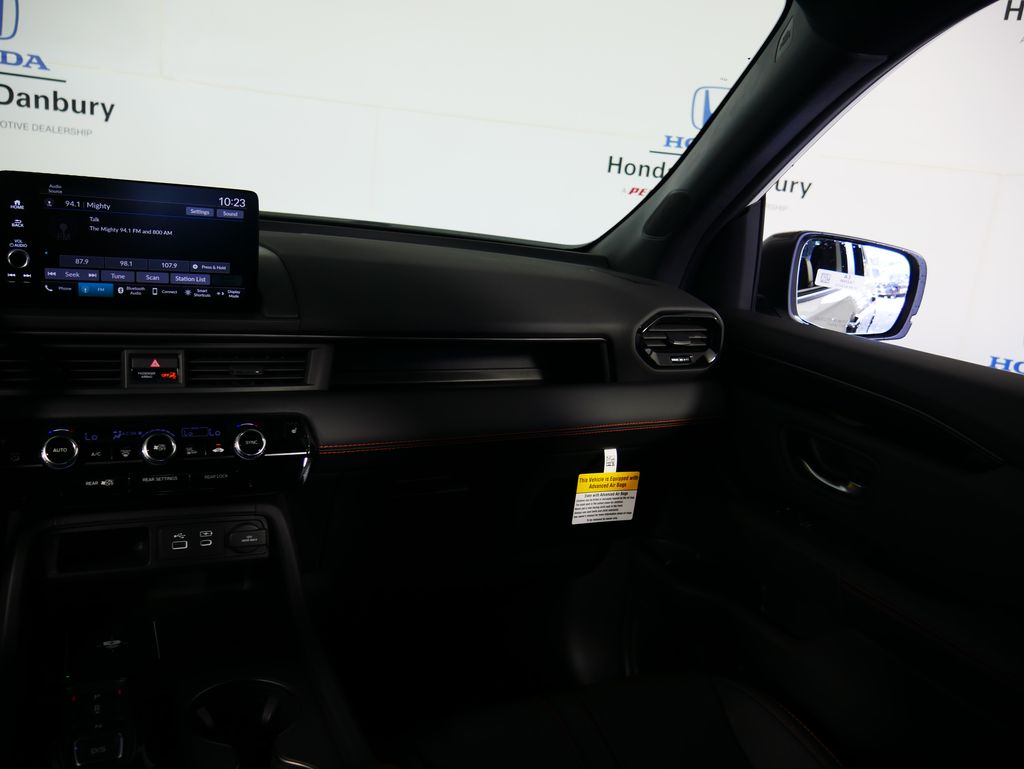 2025 Honda Pilot TrailSport 18