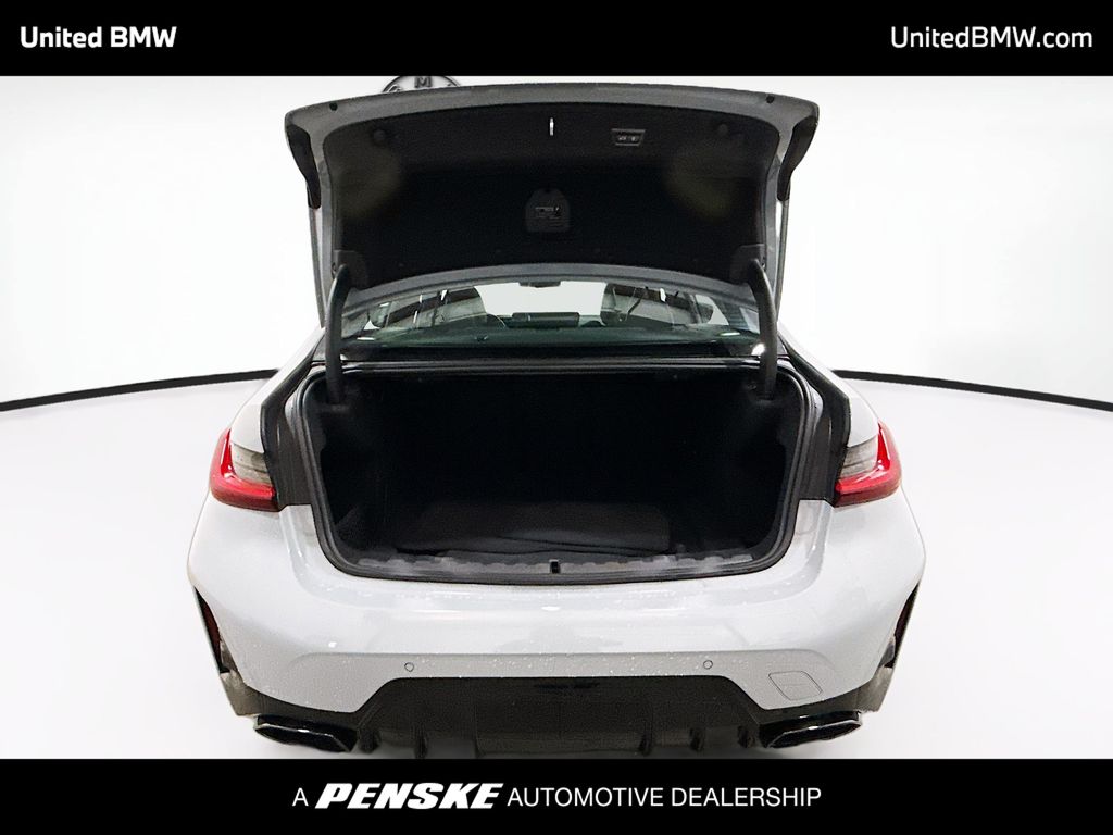 Thumbnail: 2025 BMW 3 Series - 14