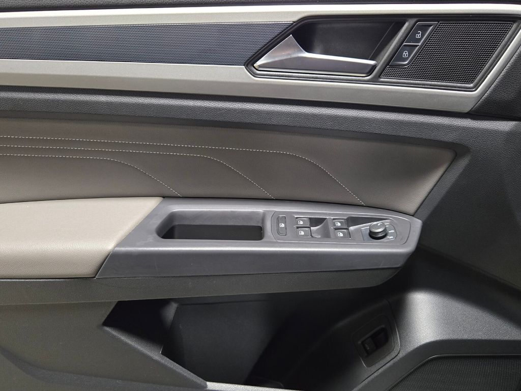 2021 Volkswagen Atlas - $24,685