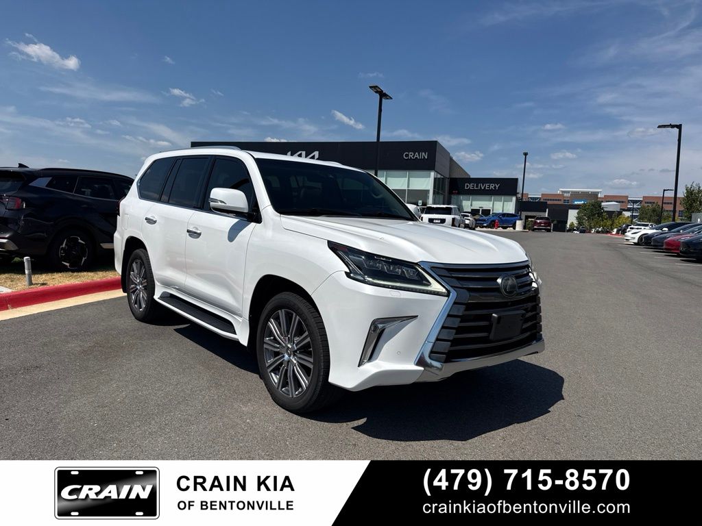  2016 Lexus LX 570 4WD   