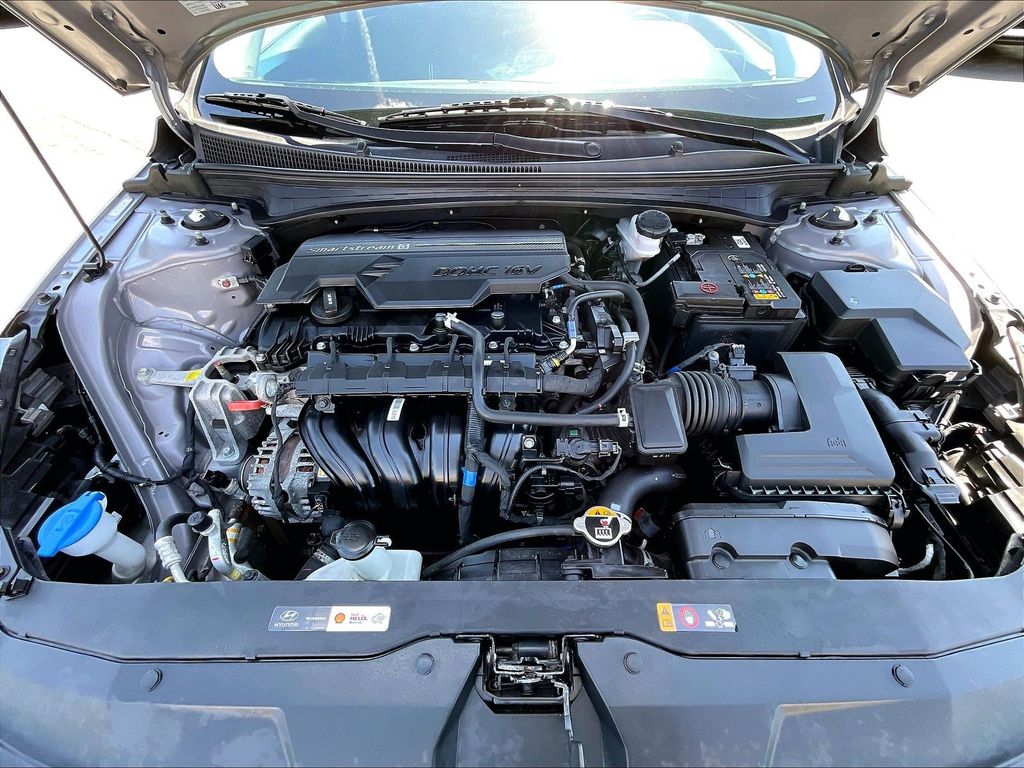 2023 Hyundai Elantra — photo 27