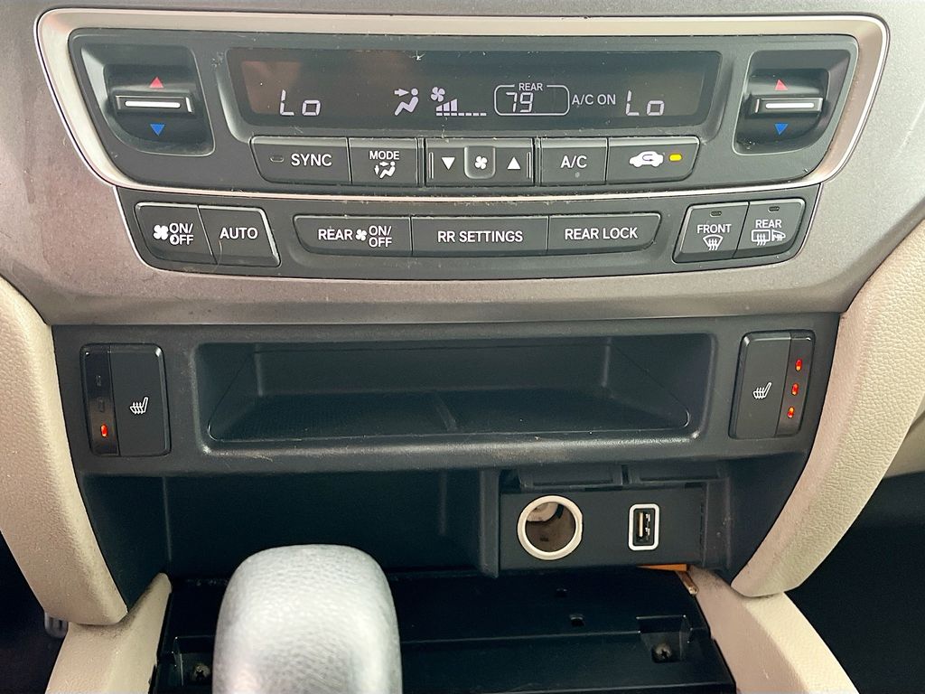 2020 Honda Pilot EX-L - Photo 19