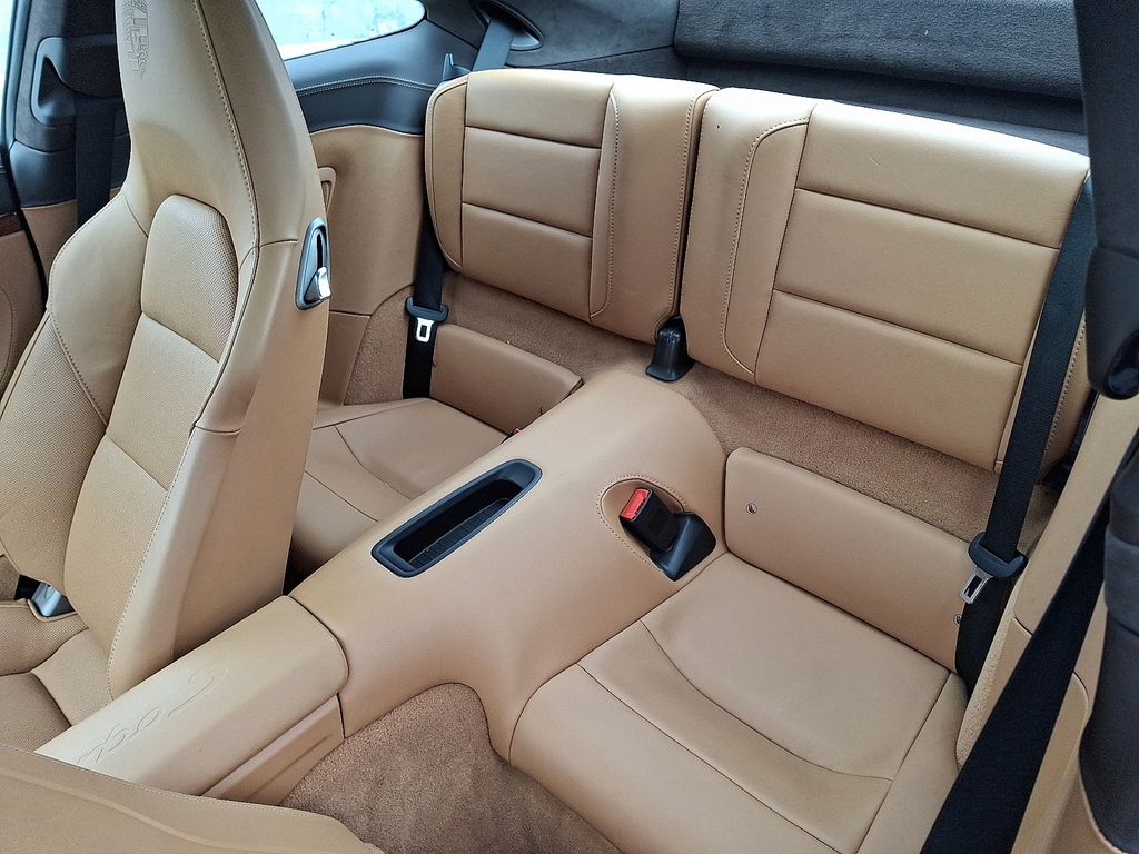 Thumbnail: 2016 Porsche 911 - 12