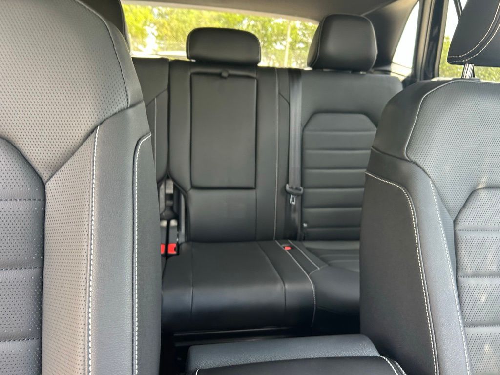 New 2026 Deep Black Volkswagen 2.0T SEL R-Line Black image 39