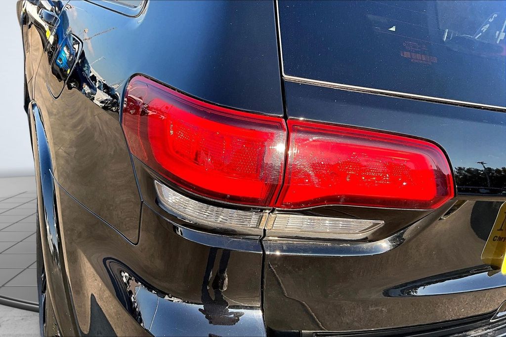 2020 Jeep Grand Cherokee Altitude Black at DeMontrond Auto Country