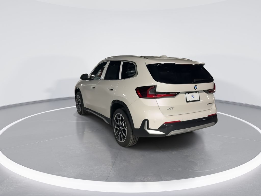 Thumbnail: 2026 BMW X1 - 6