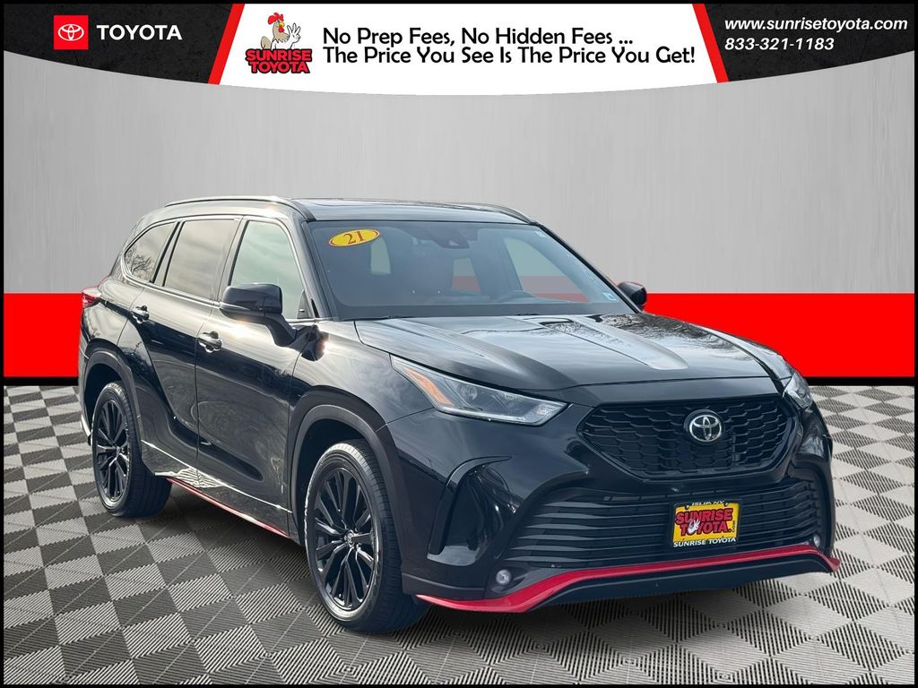 2021 Toyota Highlander XSE's photo