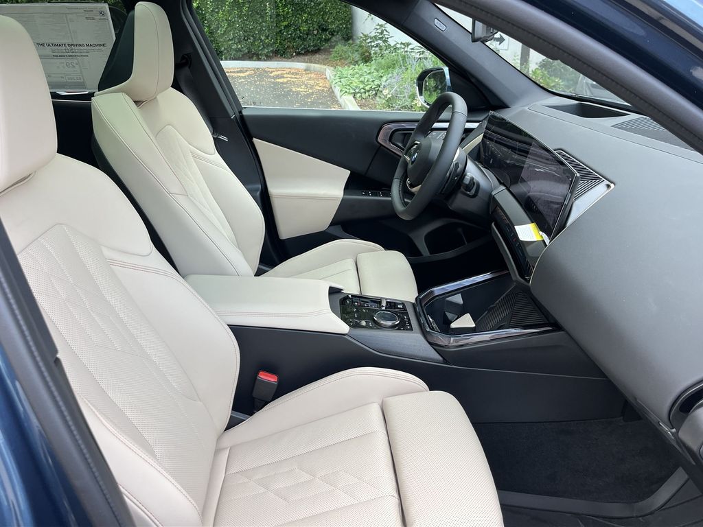 Thumbnail: 2025 BMW X3 - 25