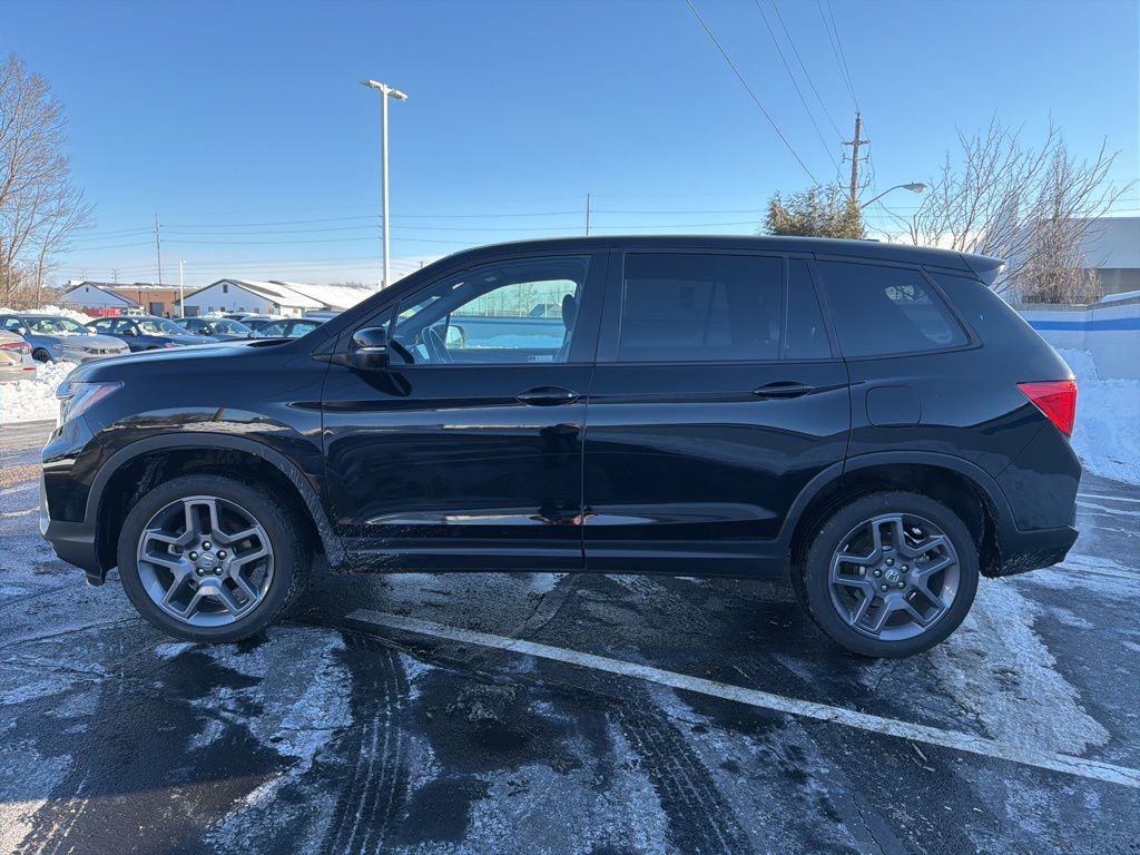 Thumbnail: 2023 Honda Passport - 2