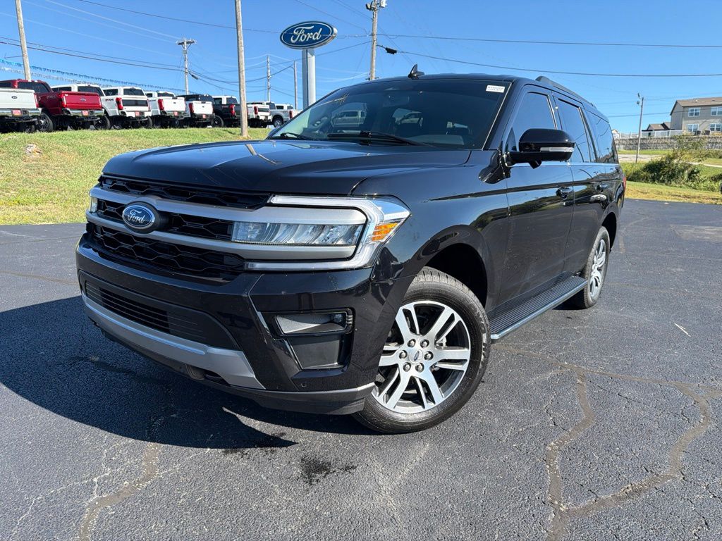 2023 Ford Expedition XLT 4WD