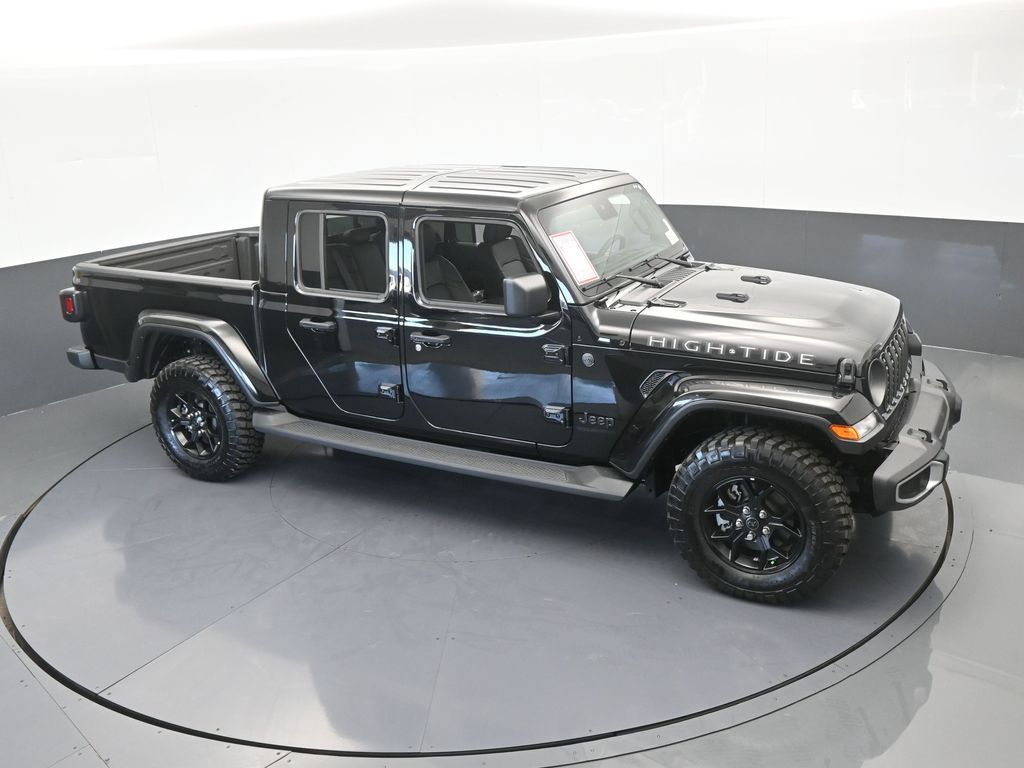 Used 2025 Black Clearcoat Jeep High Tide image 53