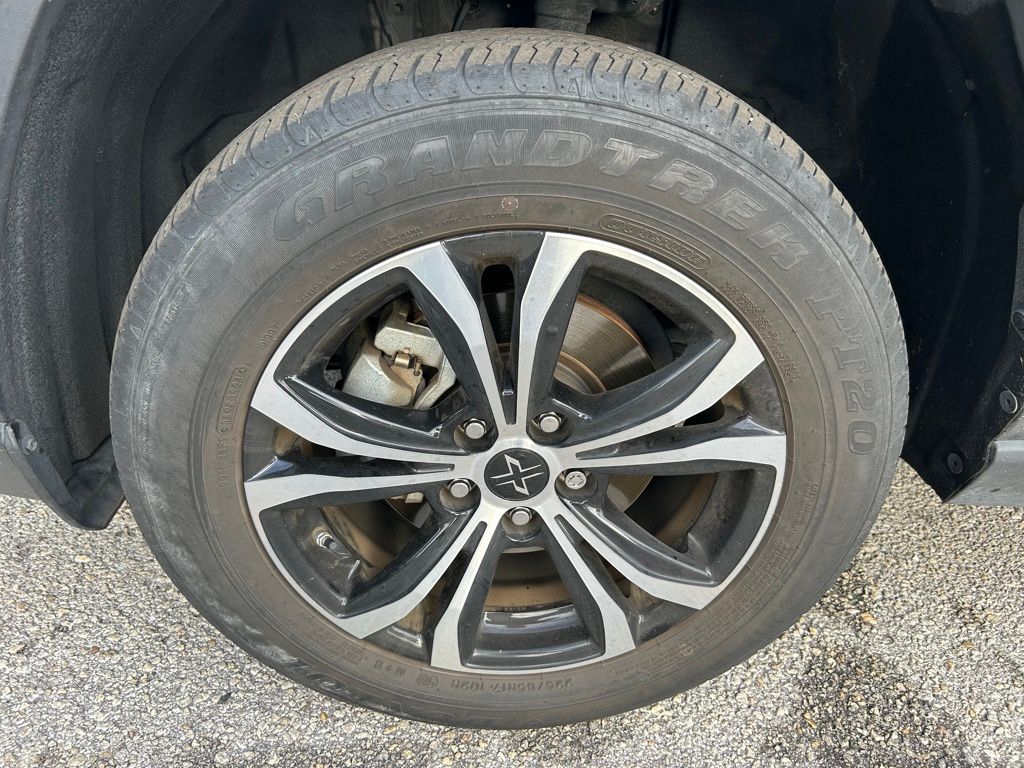Thumbnail: 2022 Toyota RAV4 - 9