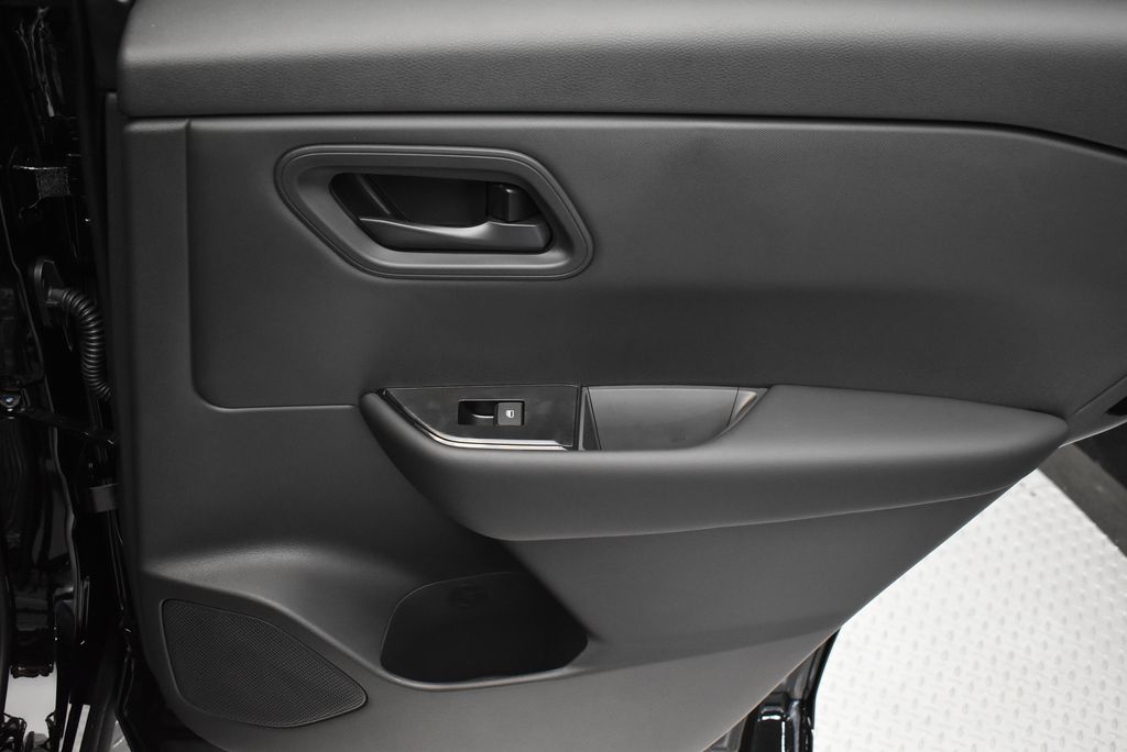 Thumbnail: 2026 Nissan Rogue - 27