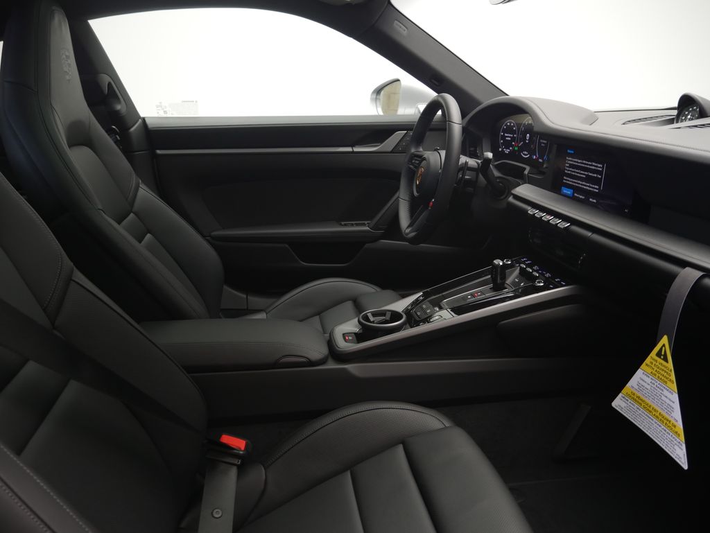 Thumbnail: 2026 Porsche 911 - 21