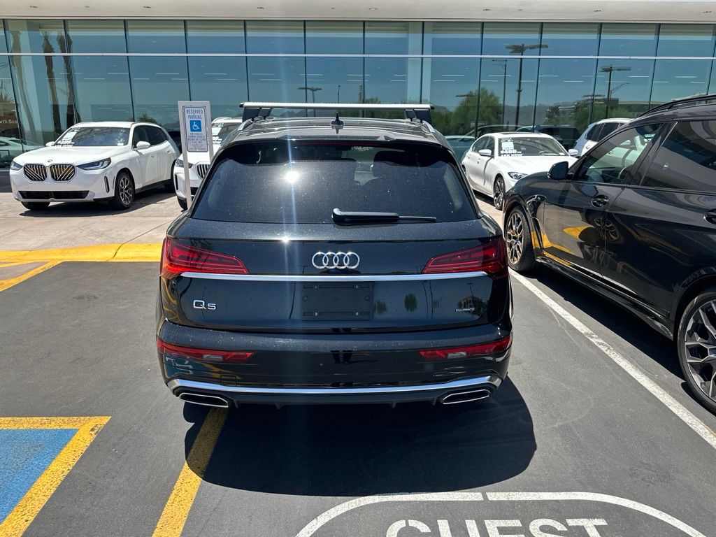 Thumbnail: 2022 Audi Q5 - 5