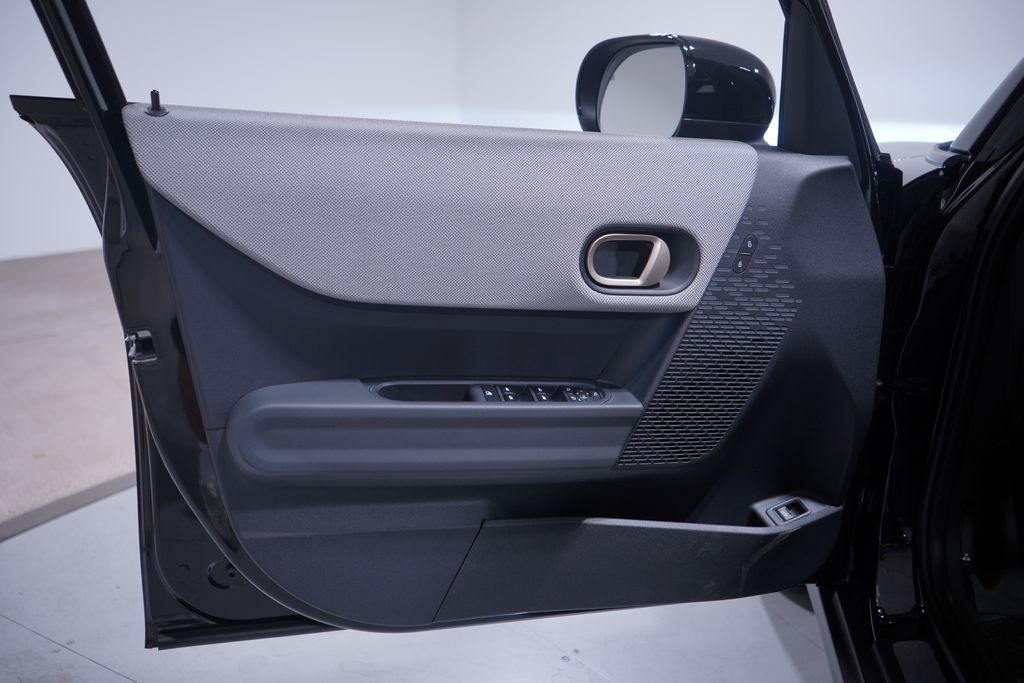 Thumbnail: 2025 MINI Cooper Hardtop - 10