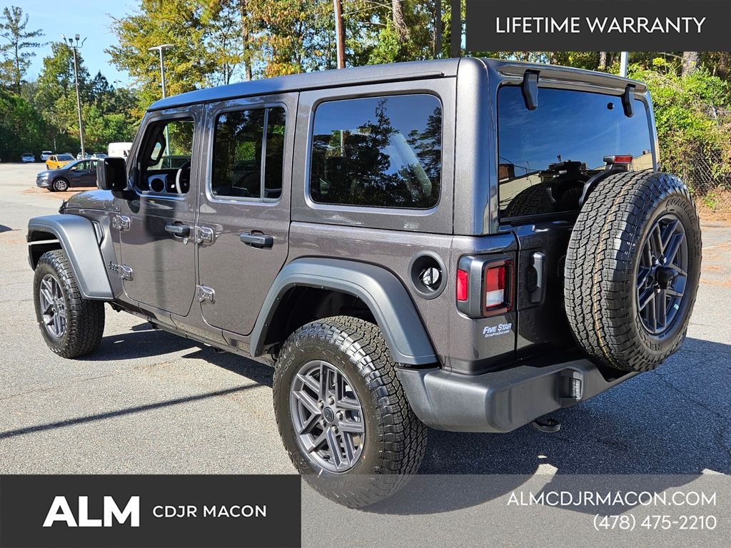 New 2026 Granite Crystal Metallic Clear-Coat Exterior Paint Jeep Sport S image 11
