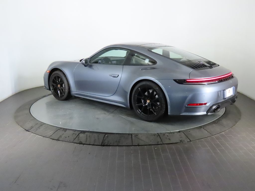 Thumbnail: 2026 Porsche 911 - 3