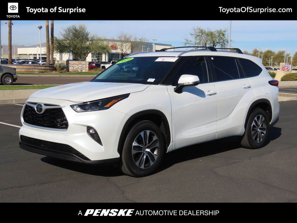 2023 Toyota Highlander XLE -
                Surprise, AZ