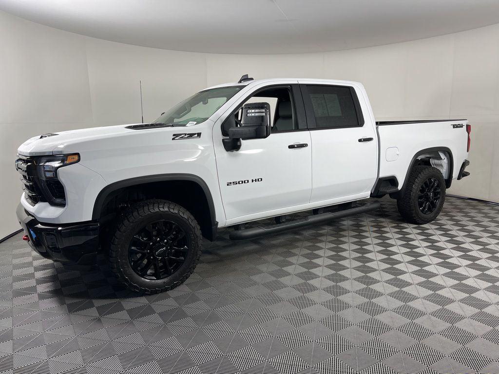 Thumbnail: 2026 Chevrolet Silverado 2500 - 2