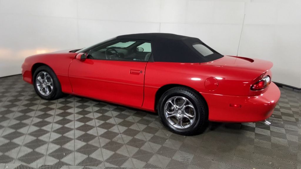 2000 Chevrolet Camaro Base 6