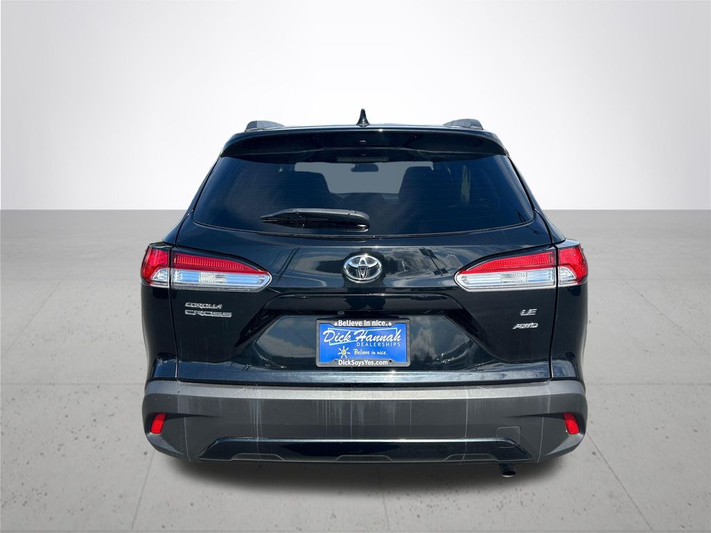 2024 Toyota Corolla Cross LE